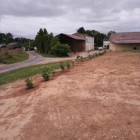 Les Petites Roches Campingplatz Corme-Royal